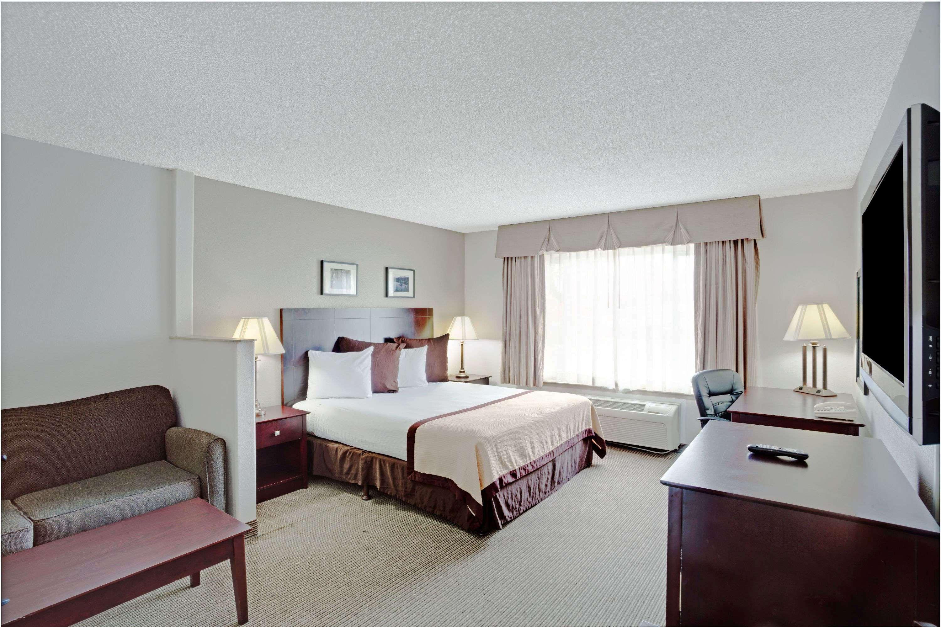 Baymont By Wyndham Reno Hotel Exterior foto